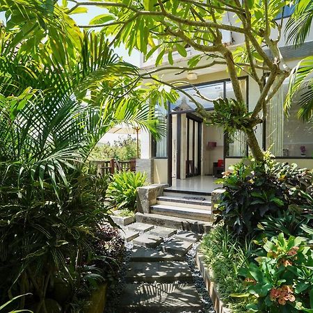 Oyo 2321 Griya Shanti Homestay Ketewel Buitenkant foto