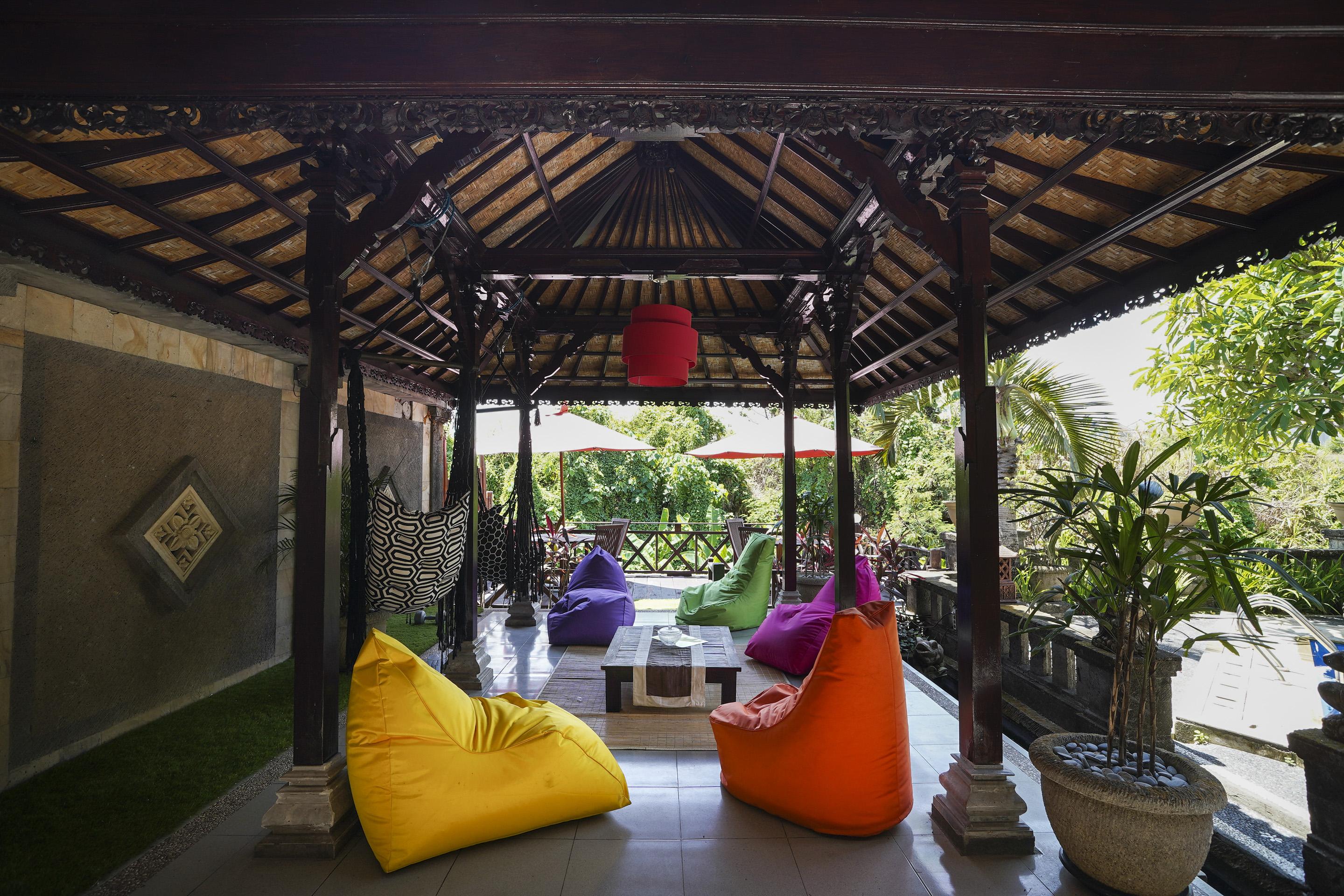 Oyo 2321 Griya Shanti Homestay Ketewel Buitenkant foto