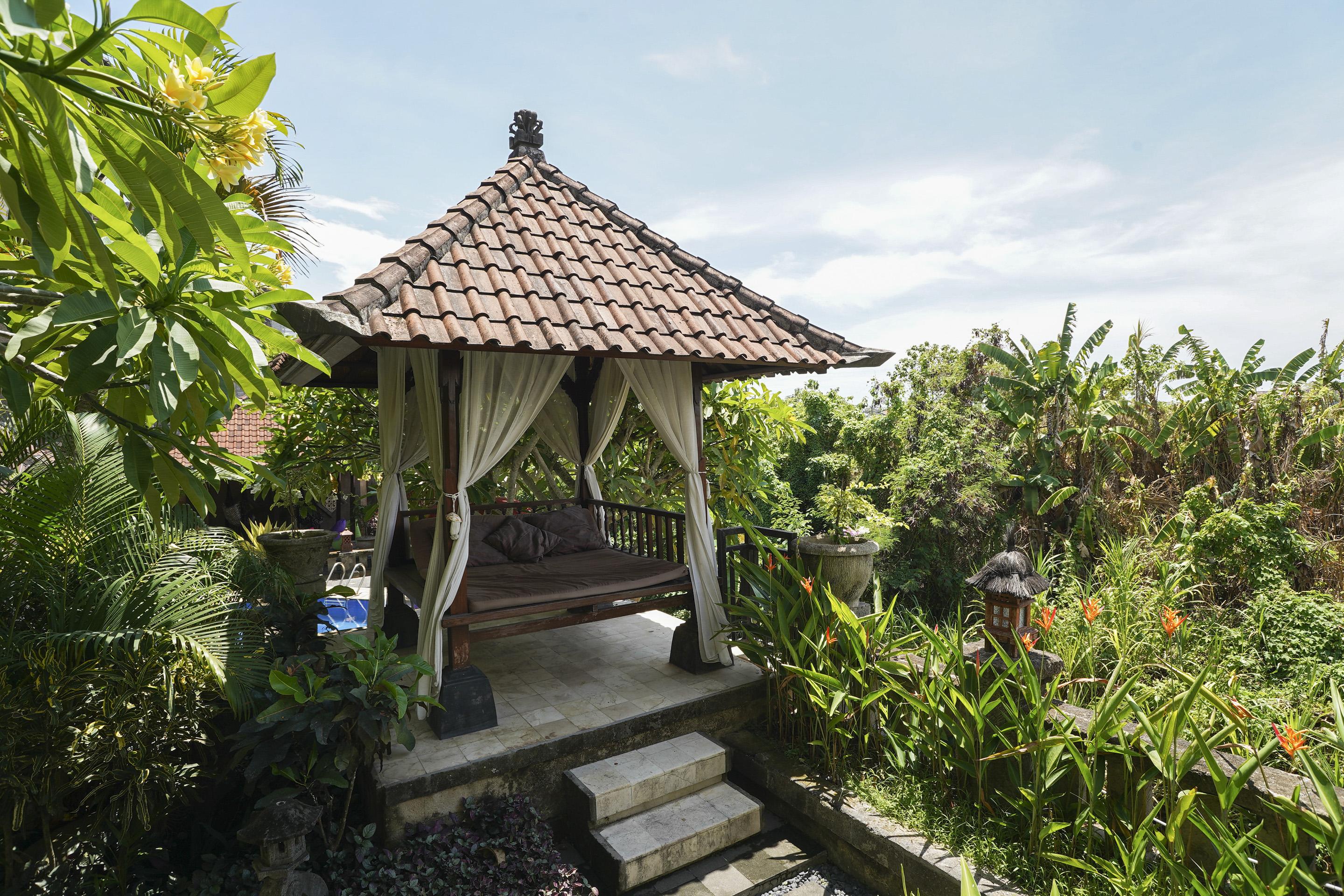 Oyo 2321 Griya Shanti Homestay Ketewel Buitenkant foto