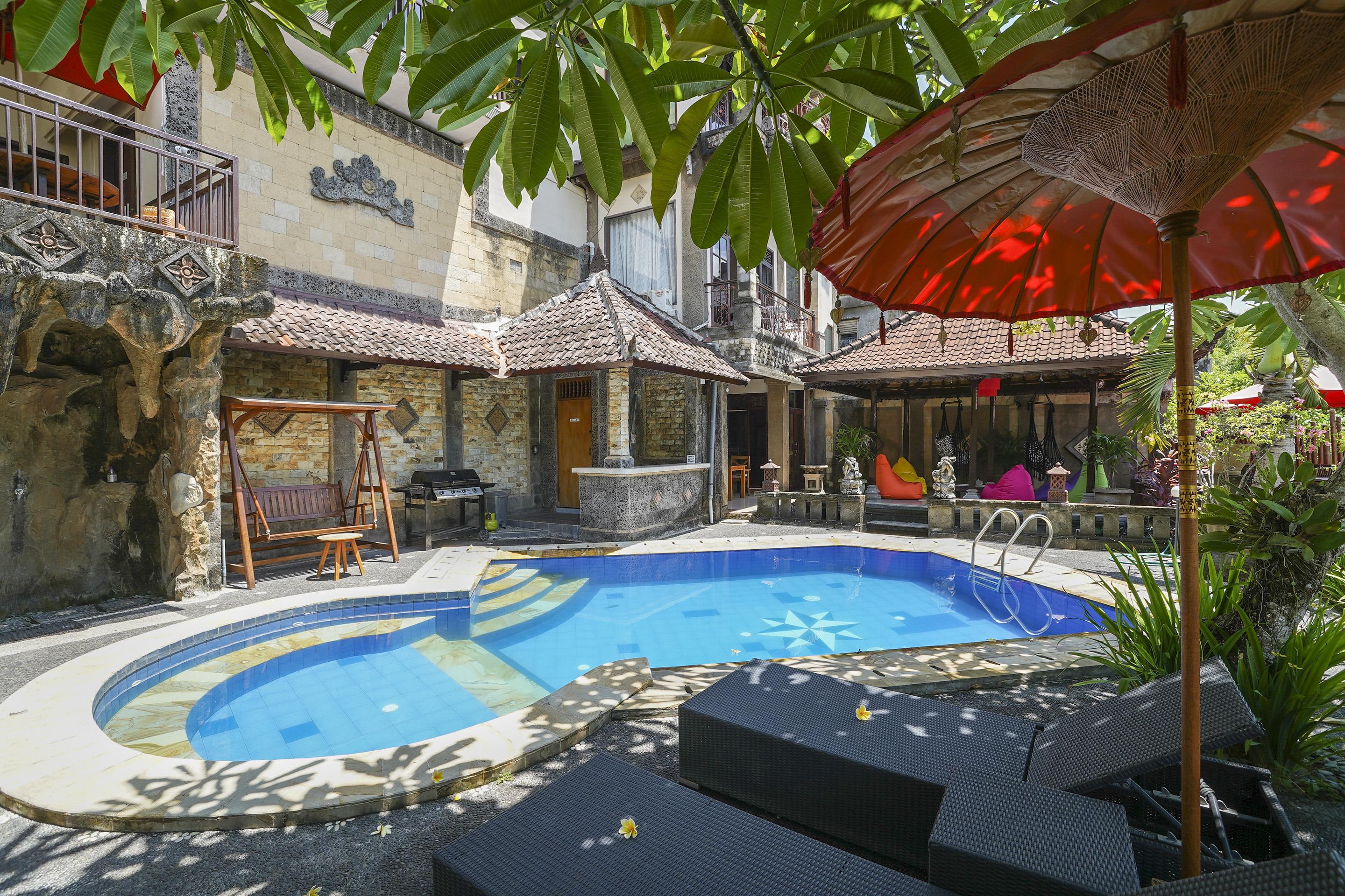 Oyo 2321 Griya Shanti Homestay Ketewel Buitenkant foto