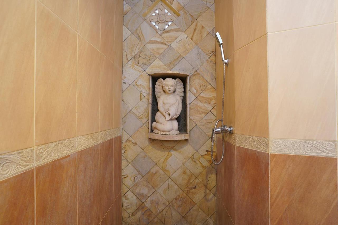 Oyo 2321 Griya Shanti Homestay Ketewel Buitenkant foto