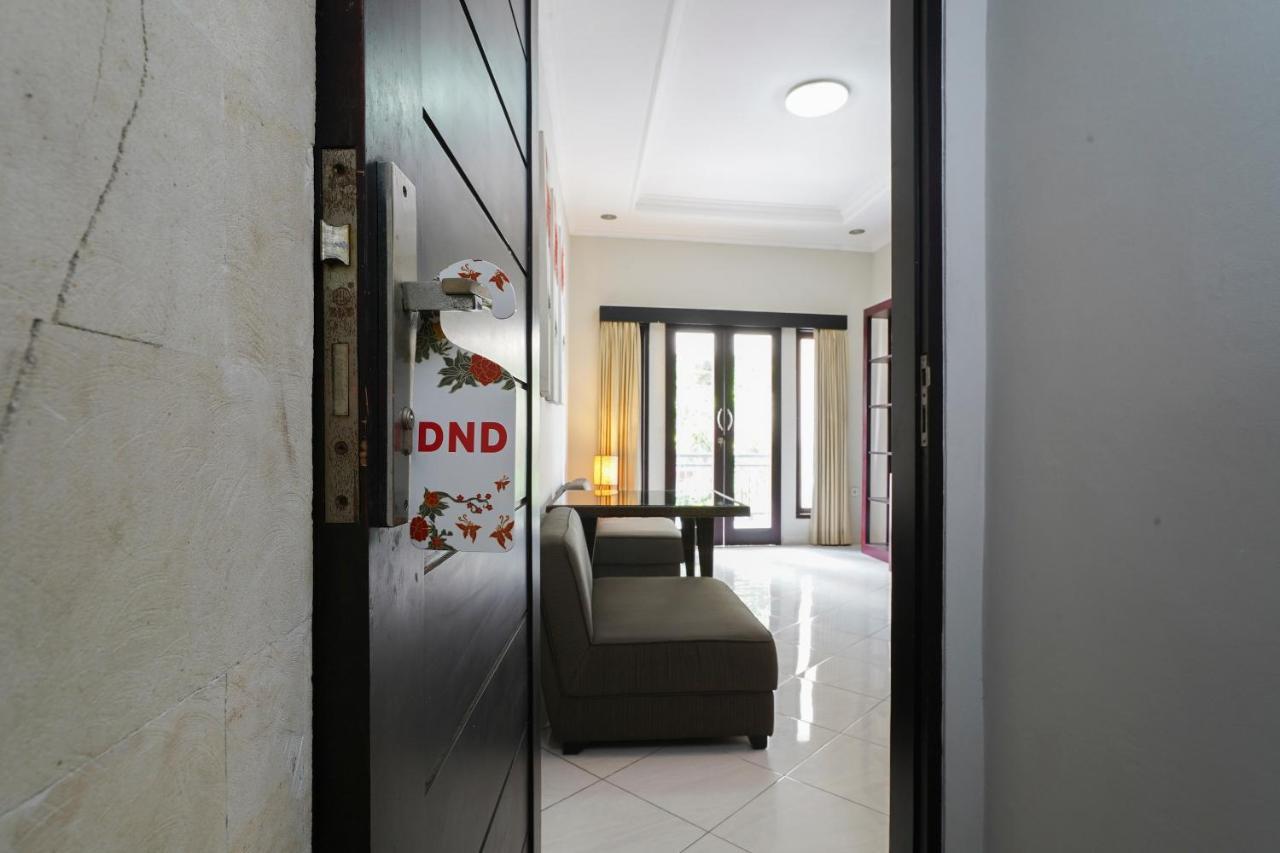 Oyo 2321 Griya Shanti Homestay Ketewel Buitenkant foto